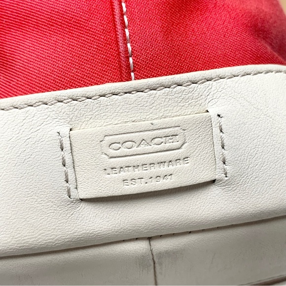 🌸Coach🌸 tote bag shopper zip closure - Picture 5 of 11